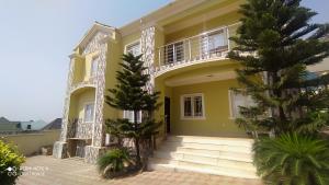 6 bedroom House for sale Dawaki Gwarinpa Abuja