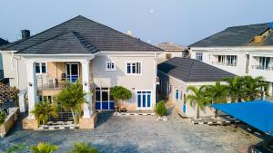 10 bedroom House for sale First Unity Estate, Badore Ajah Lagos