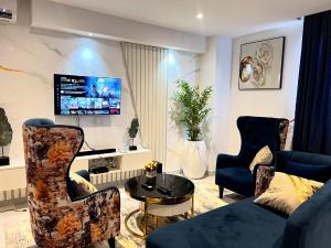 1 bedroom Flat / Apartment for rent Ajose Adeogun Street Victoria Island Lagos