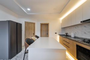 1 bedroom Flat / Apartment for shortlet Adebisi Ogunusi Crescent Lekki Phase 1 Lekki Lagos