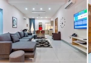 2 bedroom Flat / Apartment for shortlet Ikota Lekki Lagos