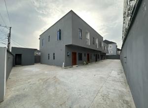 2 bedroom House for rent Ologolo Lekki Lagos