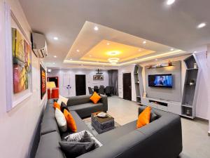 3 bedroom House for shortlet ONIRU Victoria Island Lagos