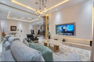 3 bedroom Flat / Apartment for shortlet Bourdillon Ikoyi Lagos
