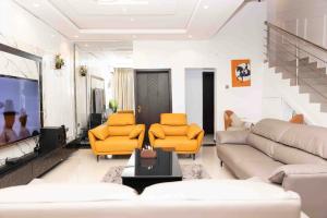 3 bedroom Flat / Apartment for shortlet Chevron Lekki Lagos