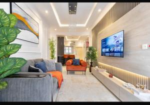 3 bedroom Flat / Apartment for shortlet Freedom Way, Lekki Phase 1 Lekki Lagos