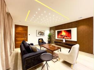 3 bedroom Flat / Apartment for shortlet Raddison Blu Ikeja GRA Ikeja Lagos