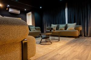 3 bedroom Flat / Apartment for shortlet Old Ikoyi Ikoyi Lagos