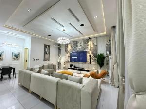 4 bedroom House for shortlet Lekki Lagos