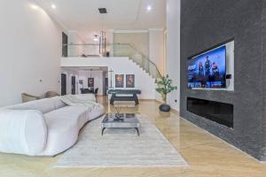 4 bedroom Flat / Apartment for shortlet Parkview Estate Ikoyi Lagos