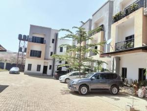 4 bedroom House for sale Guzape Abuja