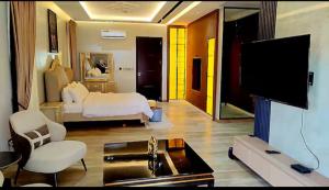 4 bedroom House for shortlet Off Oladipupo Bataye Ikeja GRA Ikeja Lagos