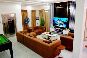 4 bedroom House for shortlet Allen Avenue Ikeja Lagos