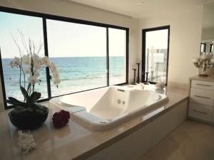 5 bedroom House for sale Banana Island, Ikoyi Banana Island Ikoyi Lagos