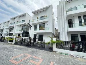 5 bedroom House for rent Royal Pine Estate Gate 3 Orchid Lekki Lagos