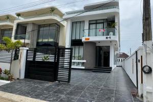 5 bedroom House for sale Royal Pine Estate Orchid Lekki Lagos