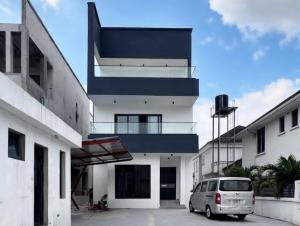 5 bedroom House for sale Osapa Osapa london Lekki Lagos