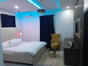 5 bedroom House for shortlet Mayfair Gardens Estate Awoyaya Ajah Lagos