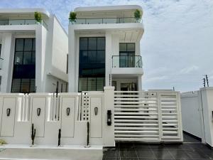 5 bedroom House for sale Royal Pine Estate, Orchid Road, Chevron Toll Gate Lekki Lagos