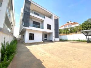 8 bedroom House for rent Asokoro Abuja