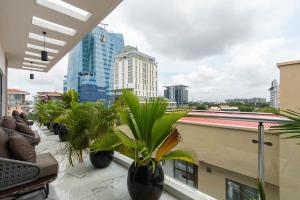 3 bedroom Flat / Apartment for rent Alfred Rewane Road, Ikoyi Lagos