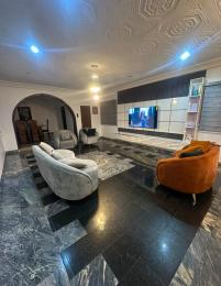 6 bedroom House for rent Obanikoro Shomolu Lagos