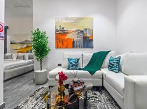1 bedroom Flat / Apartment for shortlet Off Admiralty Way Lekki Phase 1 Lekki Lagos