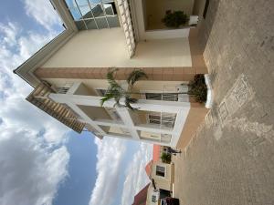 3 bedroom Flat / Apartment for shortlet Wuse 2 Abuja