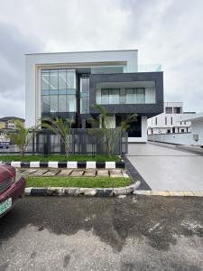 5 bedroom House for sale Pinnock Beach Estate Lekki Lagos