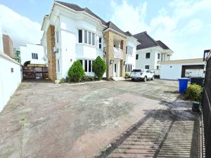 5 bedroom House for rent Pinnock Beach Estate Osapa london Lekki Lagos
