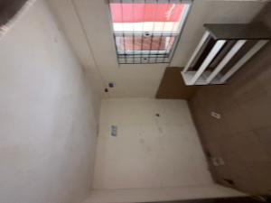 1 bedroom House for rent 66a, Ondo Street, Off Cemetery Road, Ebute Metta Ebute Metta Yaba Lagos