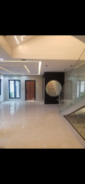 1 bedroom Flat / Apartment for rent In A Secured Estate Adeola Odeku Victoria Island Lagos