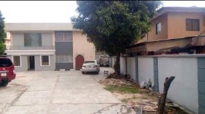 House for sale Close,,off Toyin Ikeja Lagos