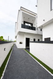 4 bedroom House for sale Estate Ajah Lagos