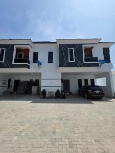 4 bedroom House for rent Lekki Scheme 2 Ajah Lagos