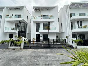 5 bedroom House for rent Orchid Lekki Lagos