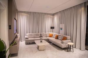 2 bedroom Flat / Apartment for shortlet Jahi Abuja