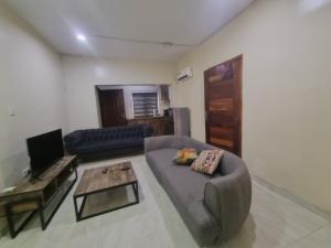 2 bedroom House for shortlet Opebi Ikeja Lagos