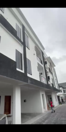 2 bedroom Flat / Apartment for sale In Well Secured Environment Odo Axis Lawanson Itire Surulere Lagos