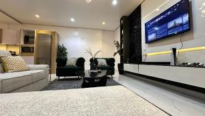 2 bedroom Flat / Apartment for rent Adedeji Adekola Freedom Way Lekki Lagos
