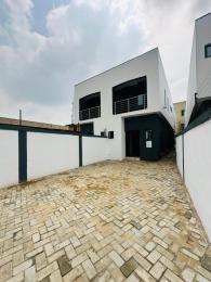3 bedroom House for sale ??location: Magodo Olowora Magodo Kosofe/Ikosi Lagos
