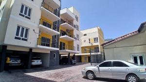 3 bedroom Flat / Apartment for sale Lekki Phase1 By Freedom Way, Lekki, Lagos Lekki Lagos