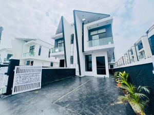 4 bedroom House for sale Ikota Lekki Lagos