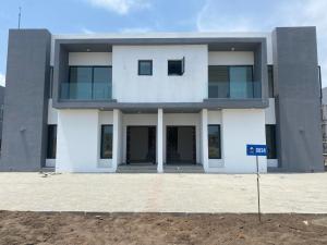 4 bedroom House for sale Jakande Lekki Lagos