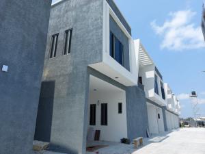 4 bedroom House for sale Ologolo Lekki Lagos