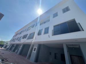 4 bedroom House for sale Ilasan Lekki Lagos