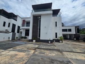 6 bedroom House for sale Enugu Enugu