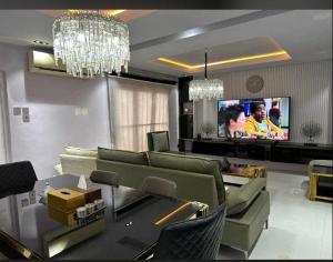 5 bedroom House for sale Gilmore Jahi Abuja