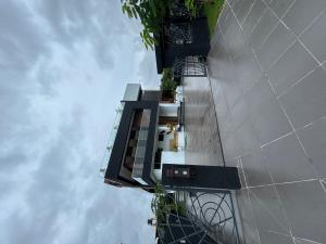 5 bedroom House for sale Royal Gardens Ajiwe Ajah Lagos