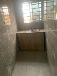 1 bedroom Flat / Apartment for rent Obanikoro Estate Ikorodu road(Ilupeju) Ilupeju Lagos